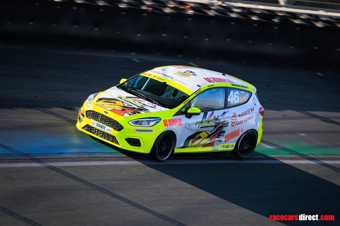 ford-fiesta-sprint-cup-car