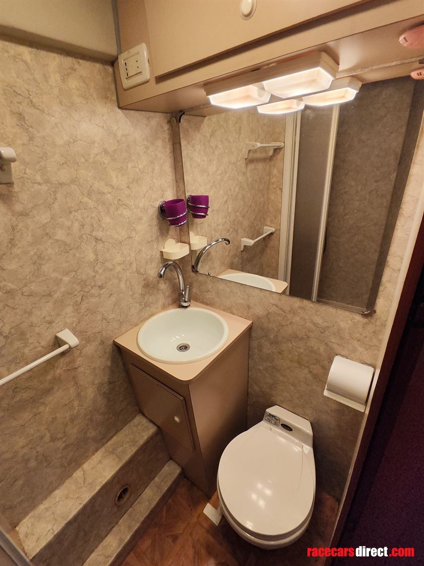 volvo-bus-race-transport-motorhome