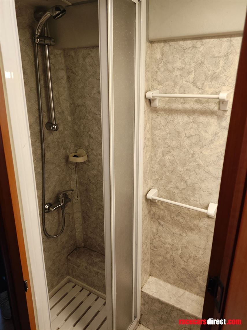 volvo-bus-race-transport-motorhome