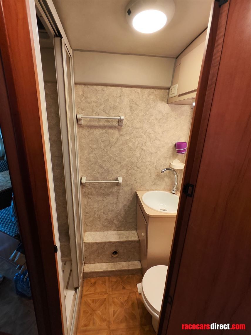 volvo-bus-race-transport-motorhome