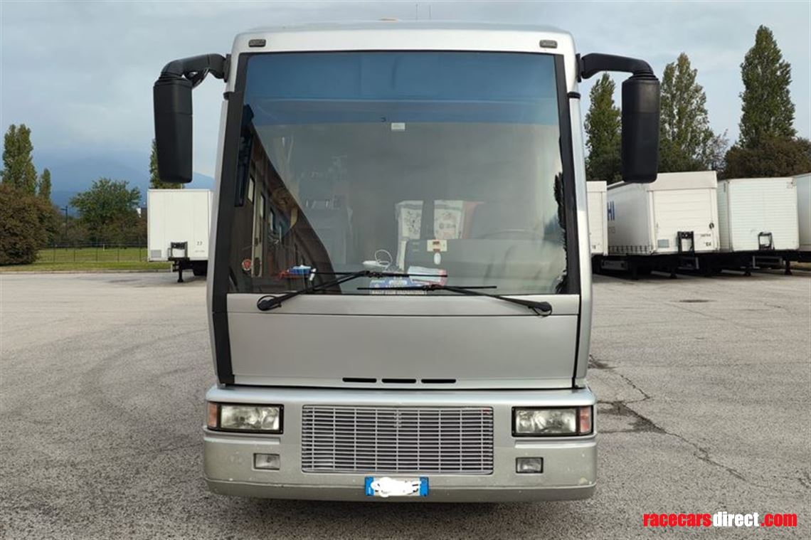 volvo-bus-race-transport-motorhome