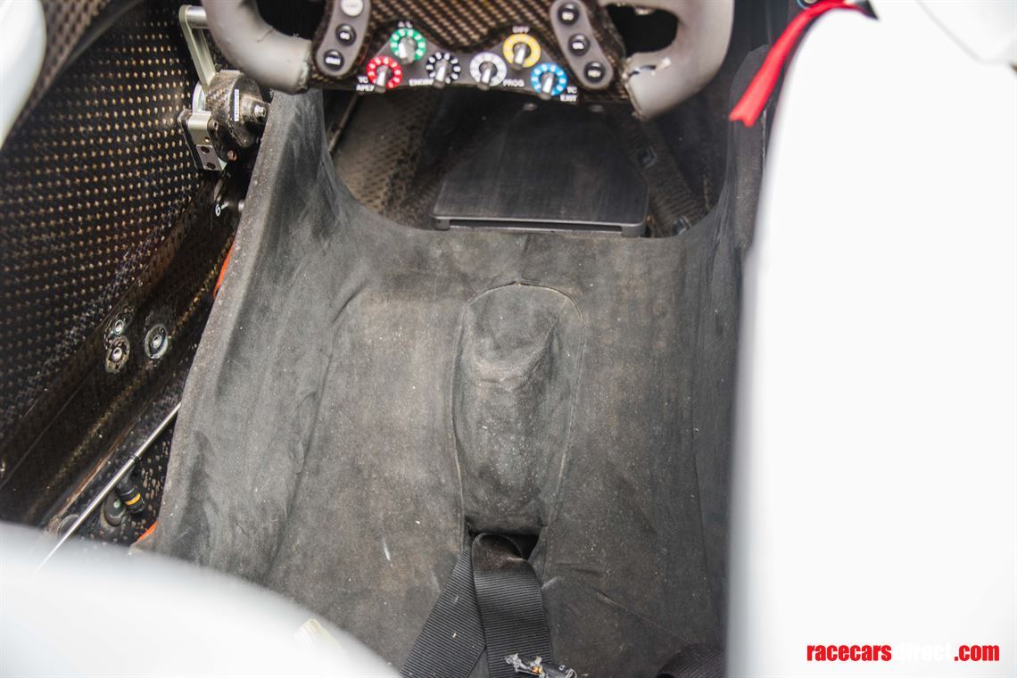 sold-f1-spykerforce-india-vjm01-original-car