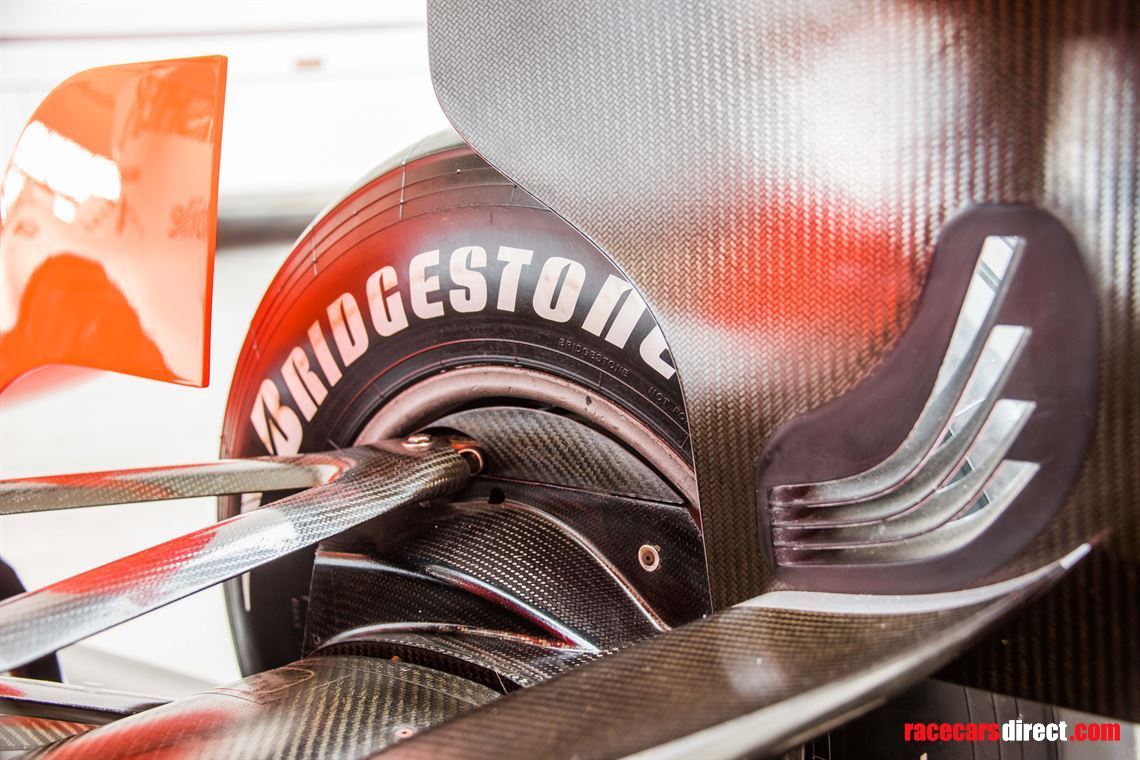 sold-f1-spykerforce-india-vjm01-original-car