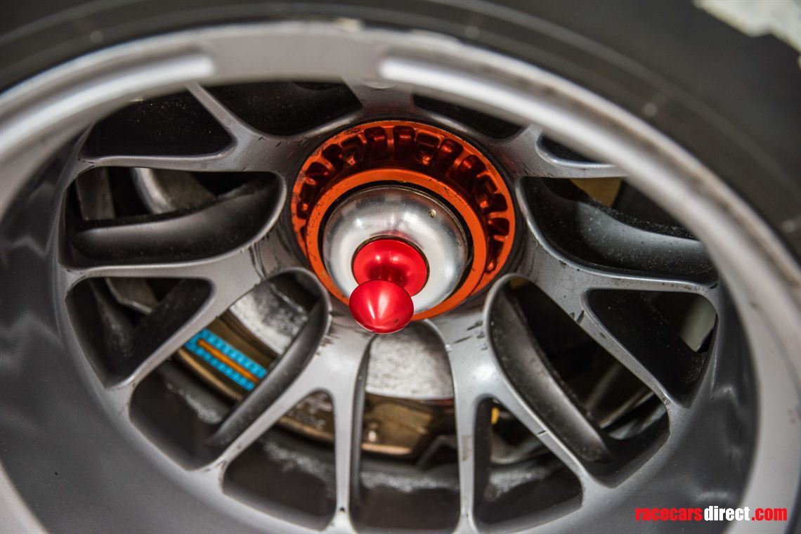 sold-f1-spykerforce-india-vjm01-original-car