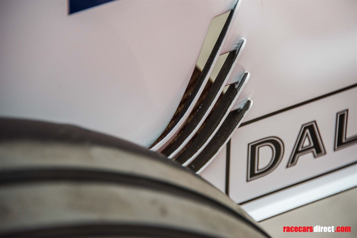 sold-f1-spykerforce-india-vjm01-original-car