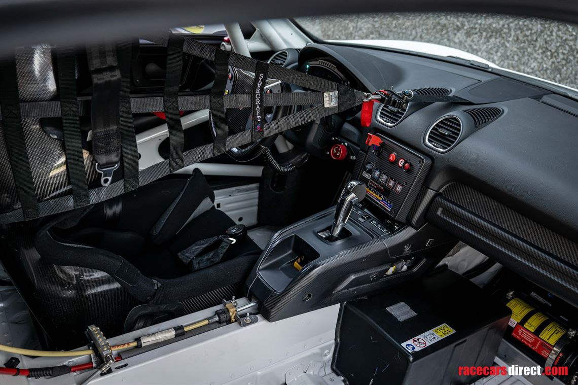 porsche-cayman-718-gt4-clubsport