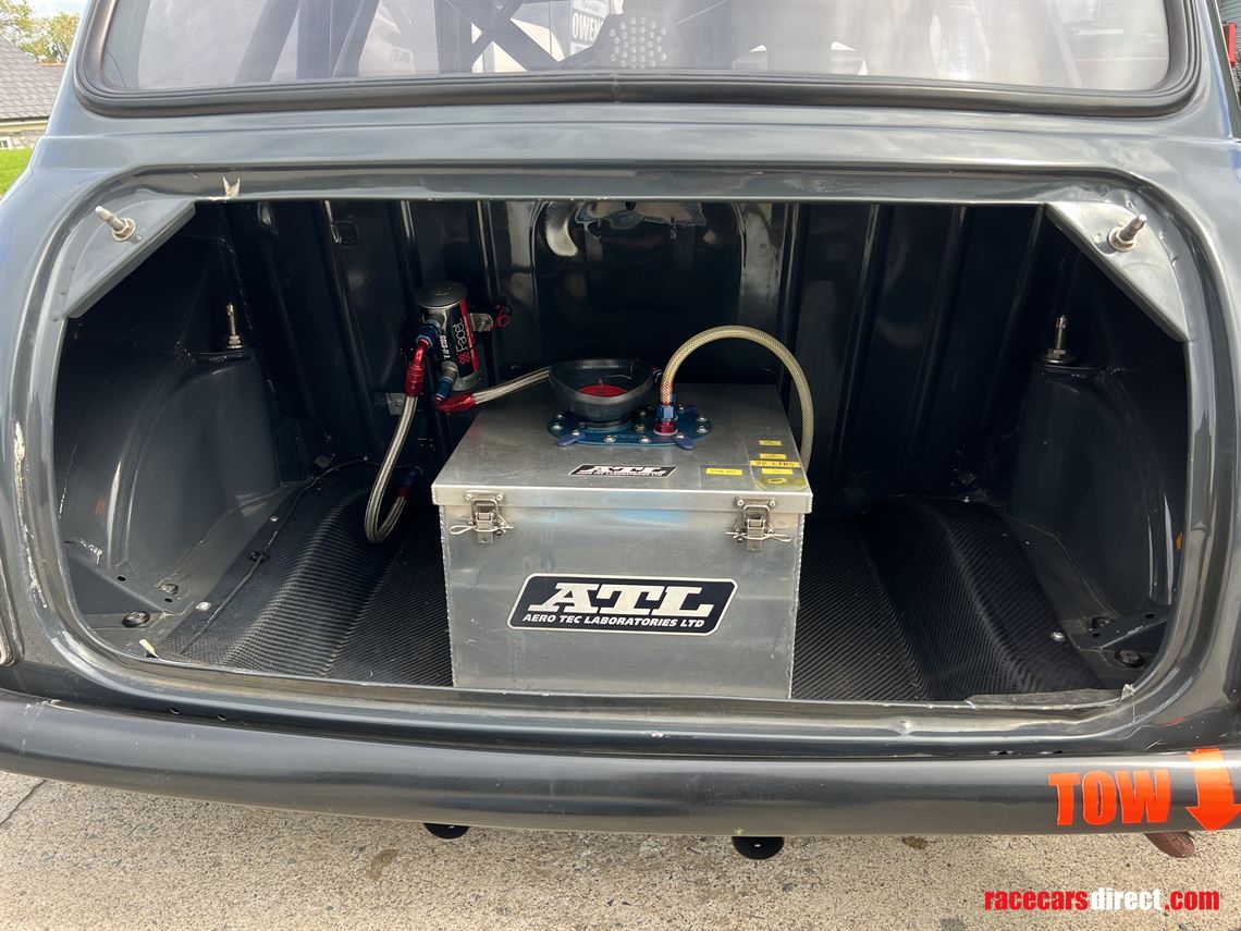 mini-miglia-racecar-front-running-car