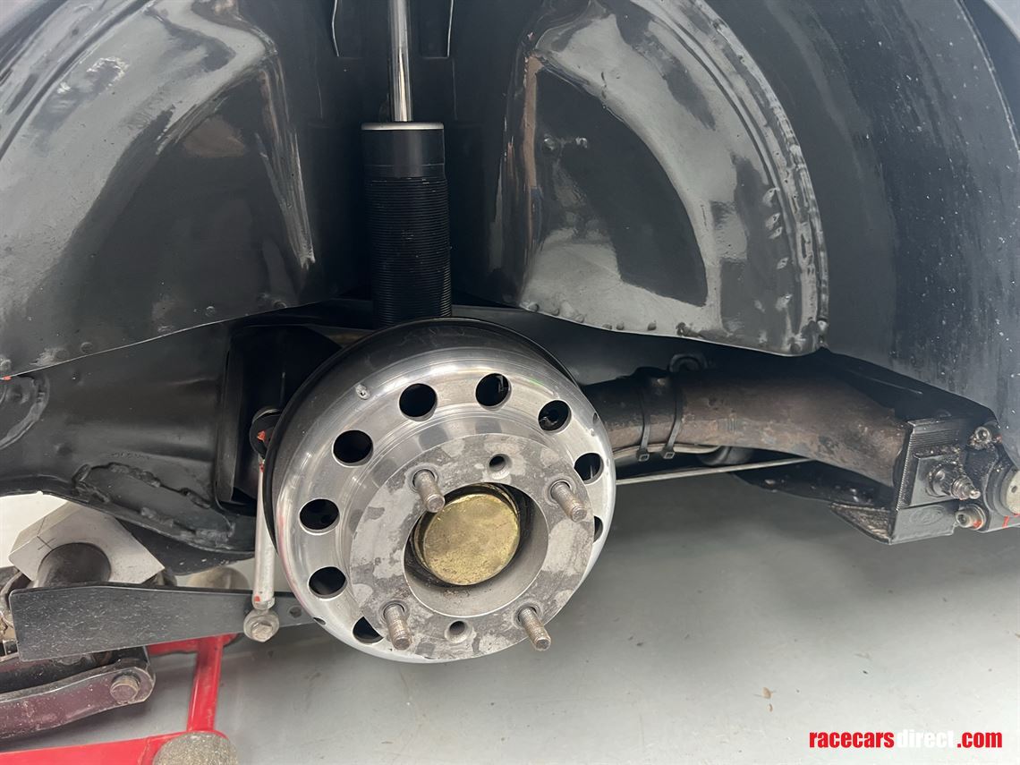 mini-miglia-racecar-front-running-car