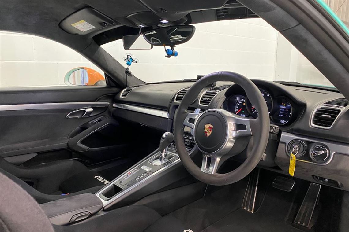 Porsche Cayman 981 GTS Track Day Car