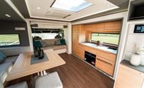 stx-motorhome-mercedes---3-pop-out