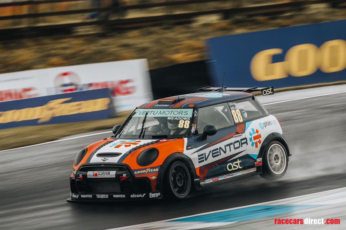 jcw-mini-challenge-car-for-sale