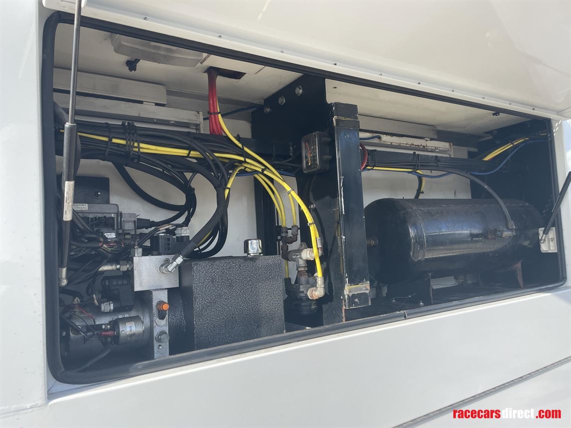 sold-car-transporter-with-office-workshop