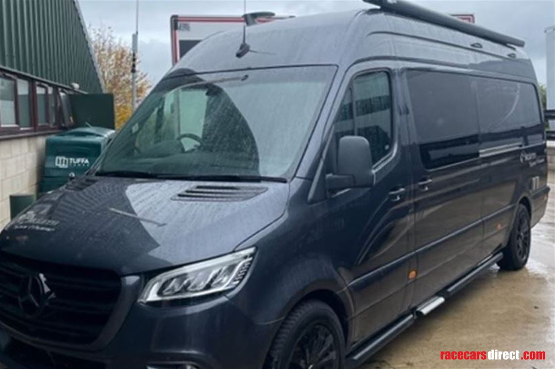 sports-van-bikes-karting-race-van-transporter