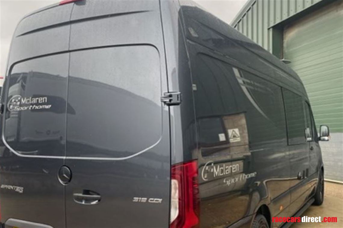 sports-van-bikes-karting-race-van-transporter