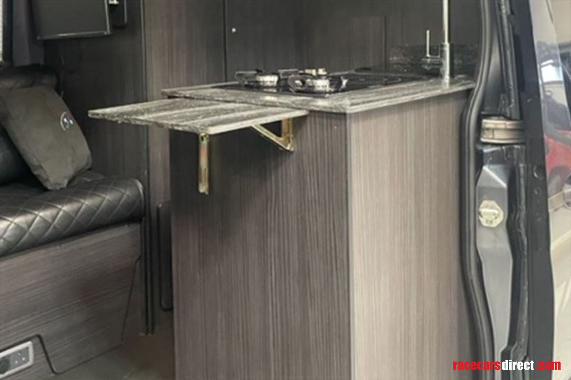 sports-van-bikes-karting-race-van-transporter