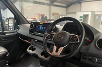 sports-van-bikes-karting-race-van-transporter