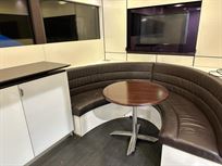 biscoff-scheck-race-transporter