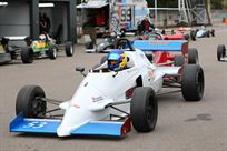 fast-reynard-sf85-ff2000-in-very-good-racing