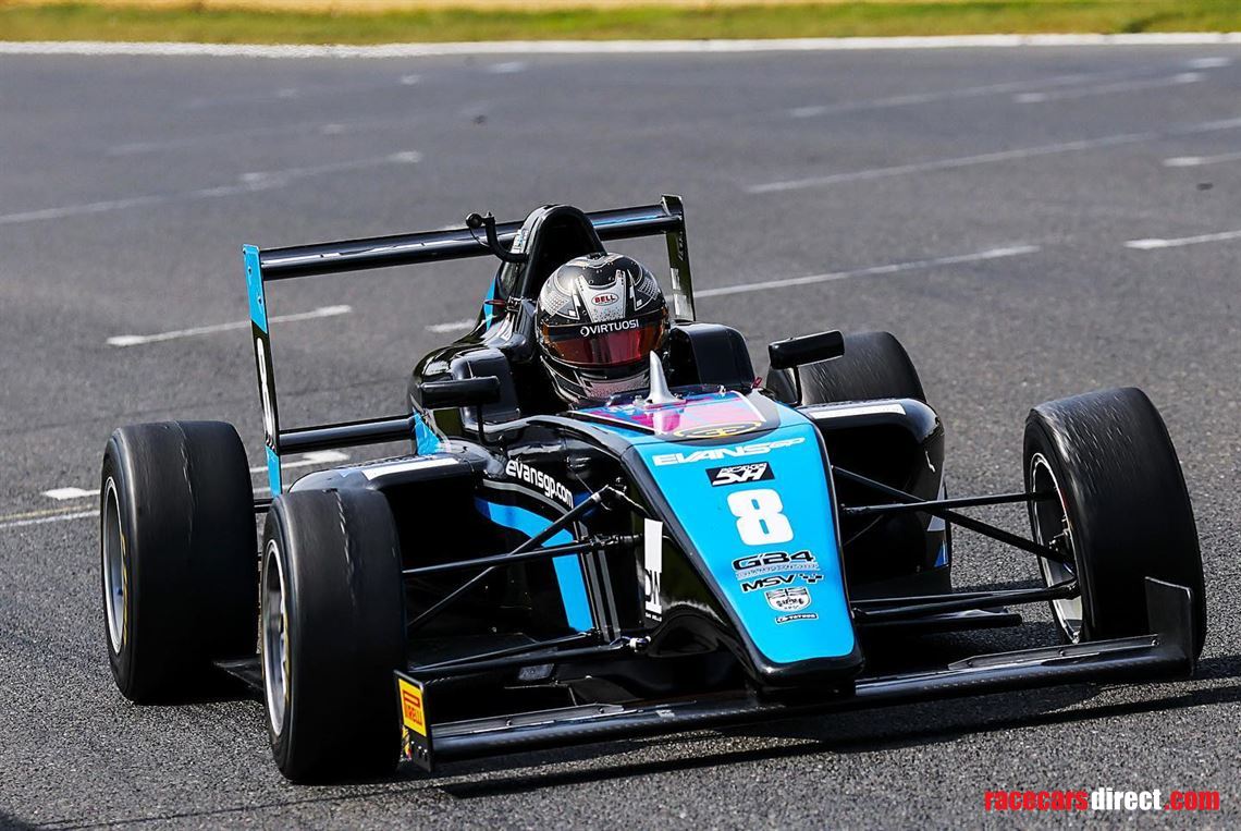 race-winning-tatuus-f4