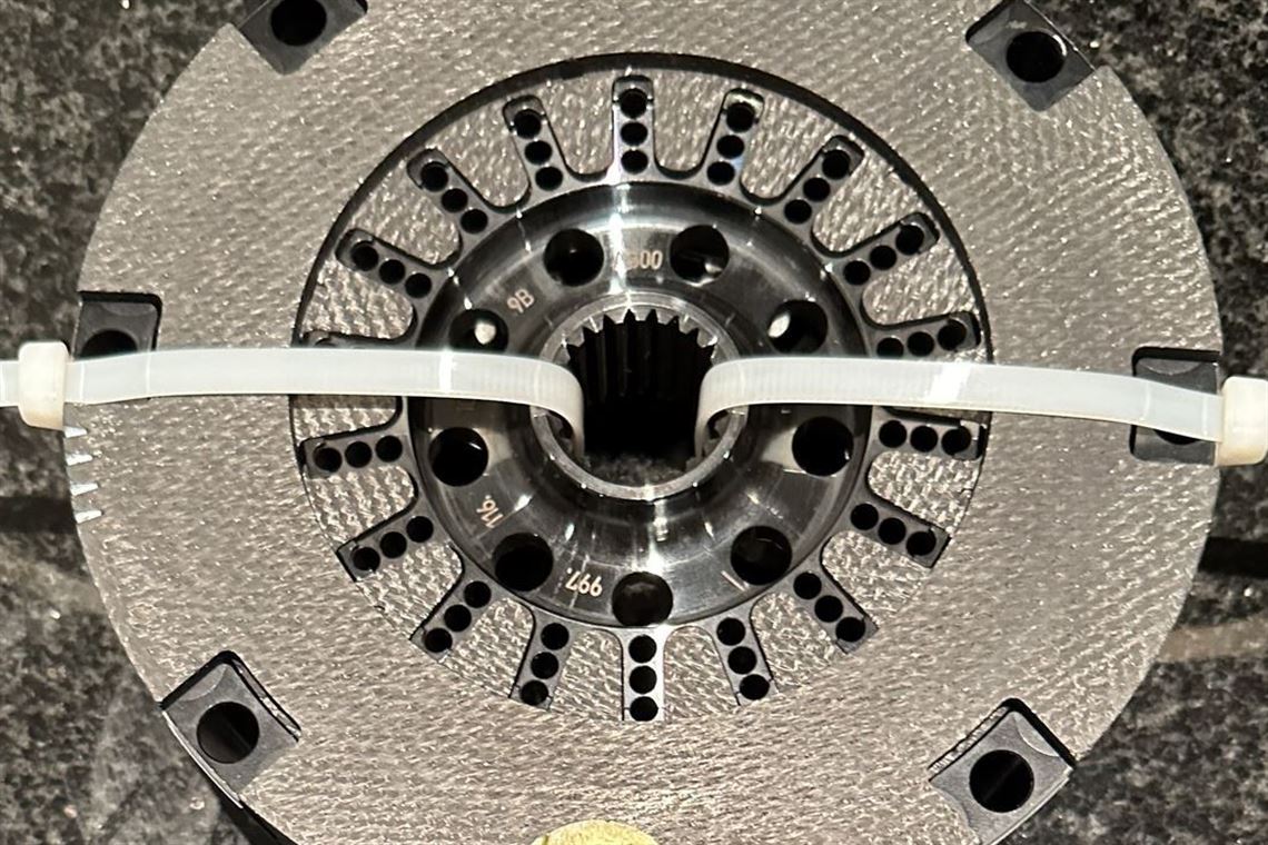 ceramic-clutch-991