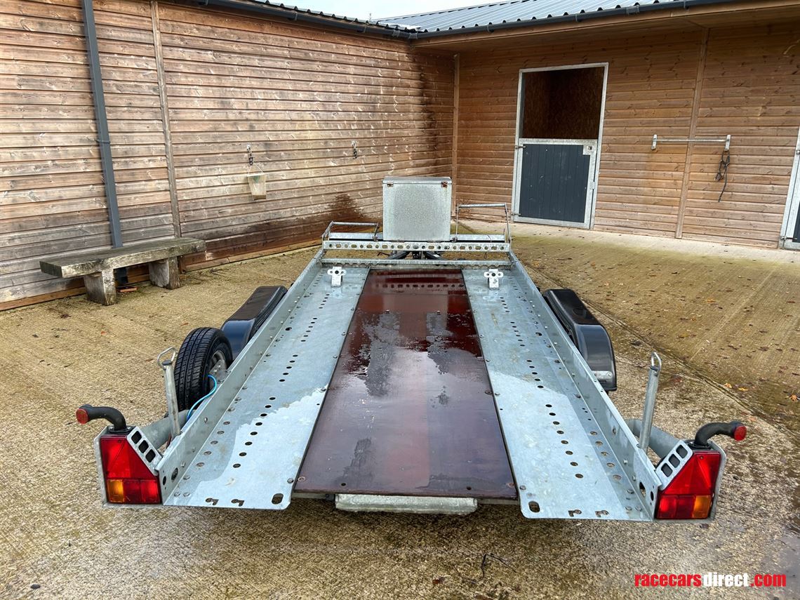 brian-james-clubman-trailer