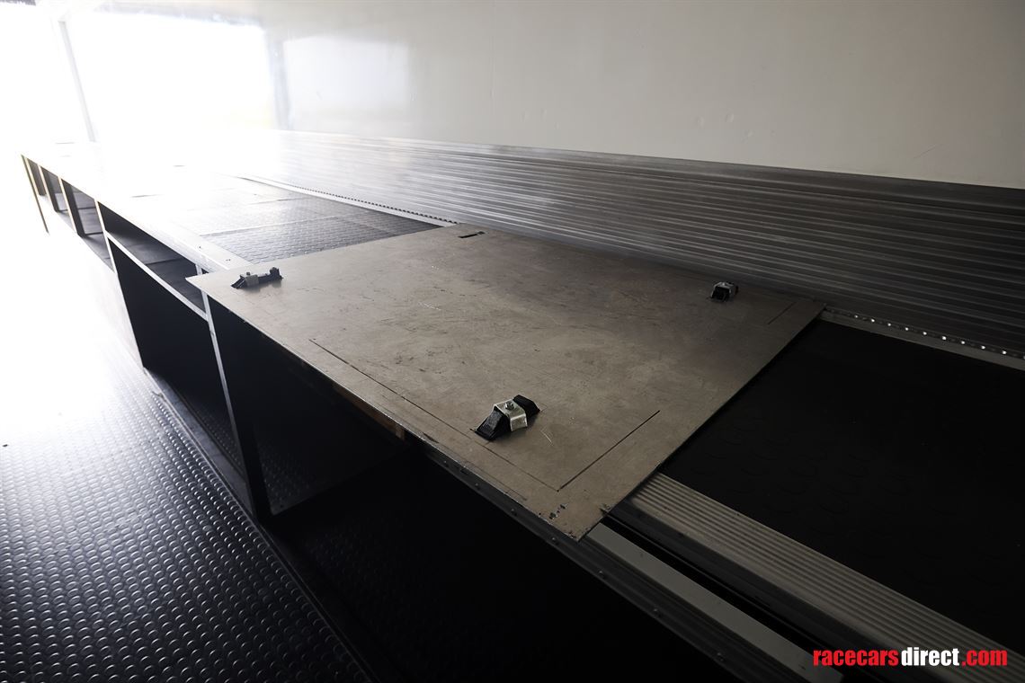 man-tgx-2-car-transporter-with-office-and-6m