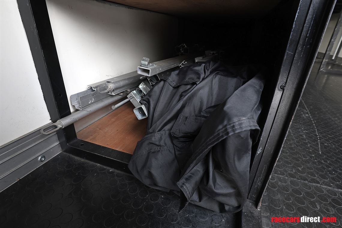 man-tgx-2-car-transporter-with-office-and-6m