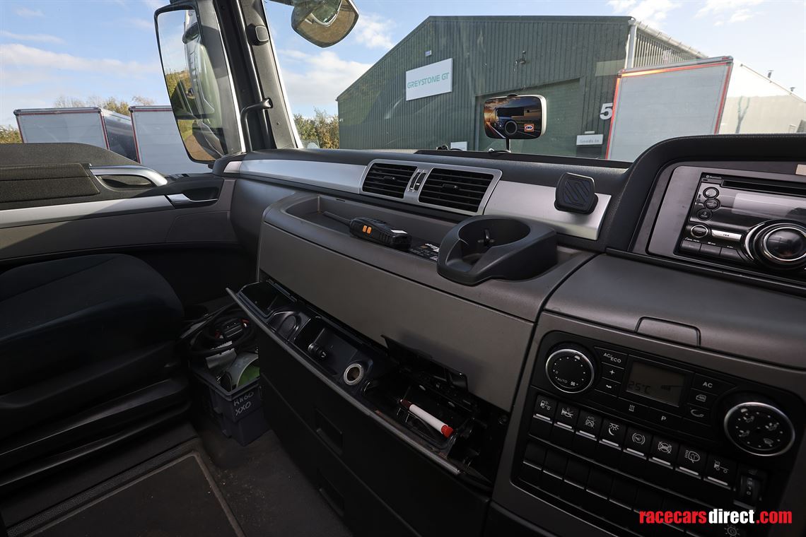 man-tgx-2-car-transporter-with-office-and-6m