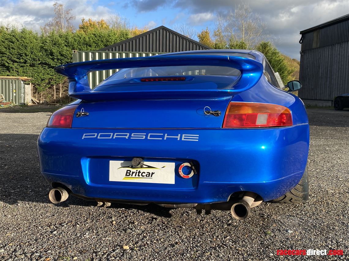 endurance-britcar-trophy-porsche-996-race-car