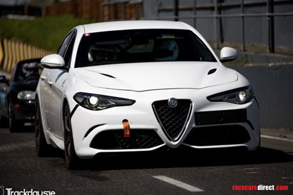 deposit-takenalfa-romeo-giulia-qv-track-car