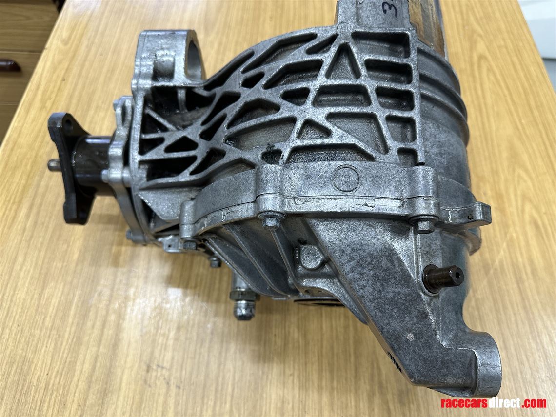 ginetta-g50-getrag-34-rear-differential-unit