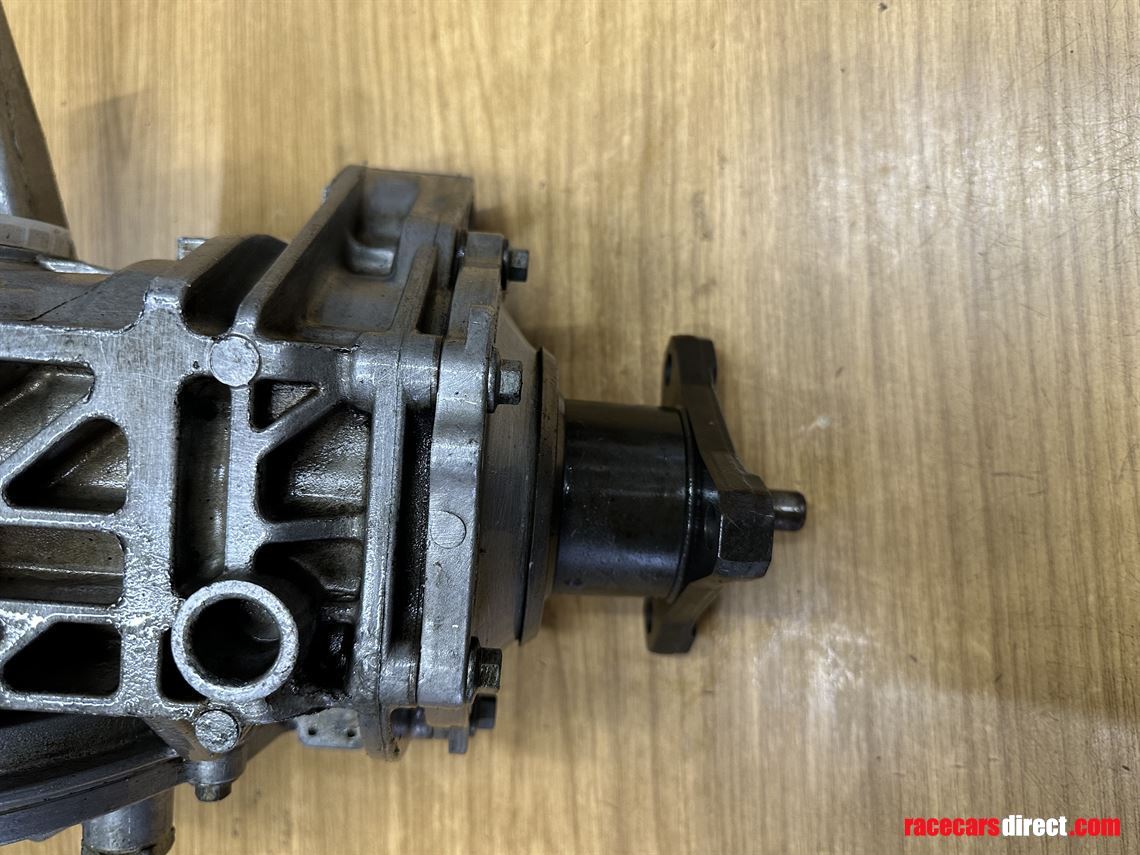 ginetta-g50-getrag-34-rear-differential-unit