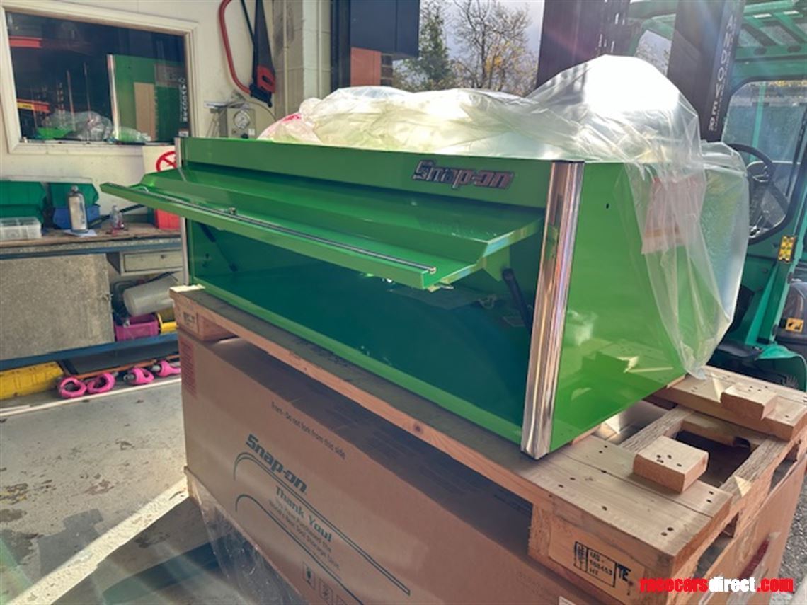 snap-on-60-epiqt-series-overhead-cabinets