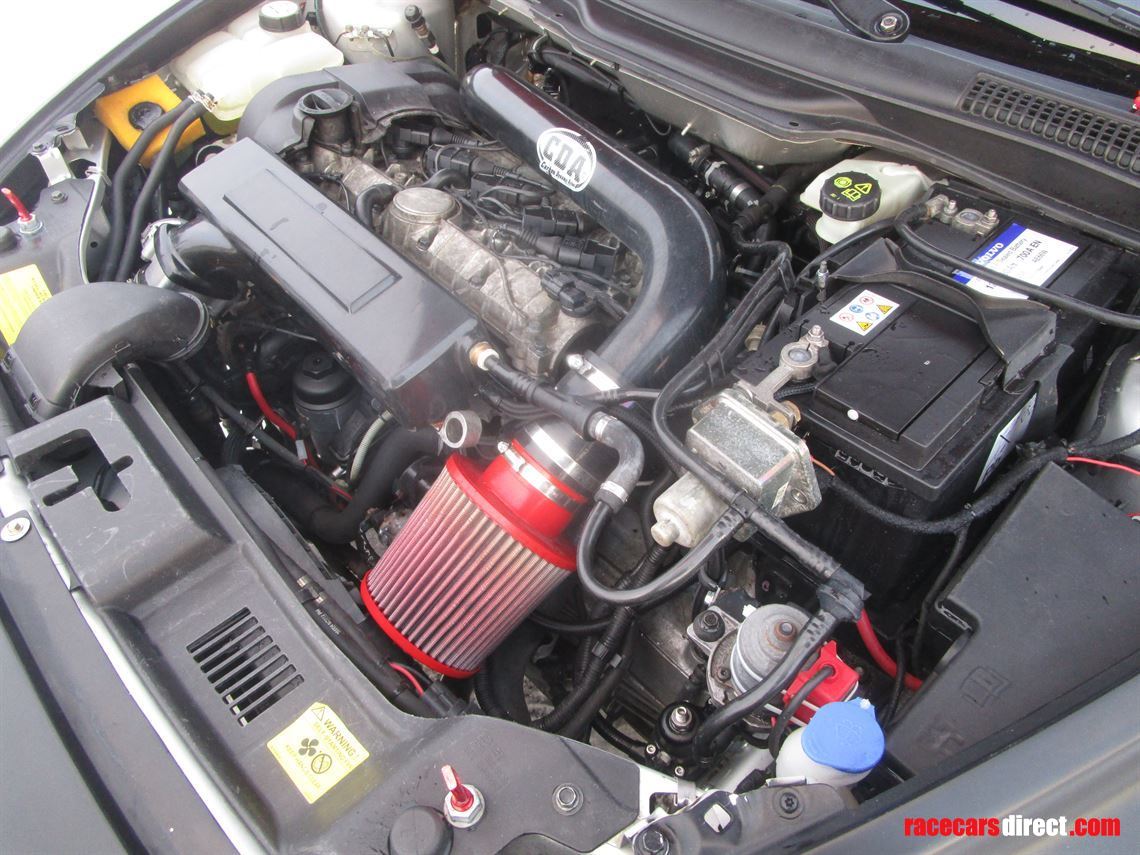 volvo-s40-t5-racecar