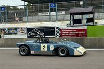 lola-t-210-sl210-02