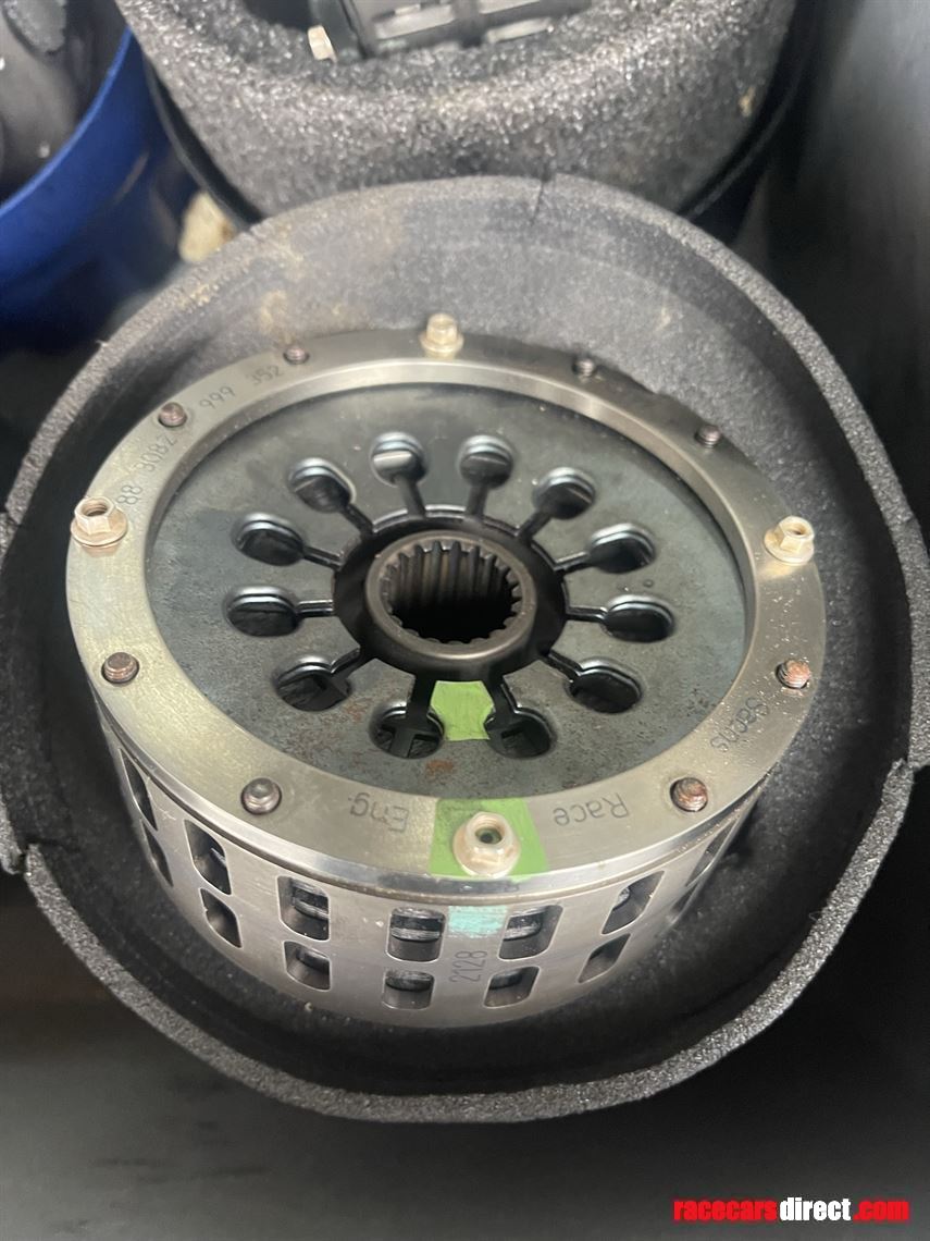 carbon-carbon-f1-clutches