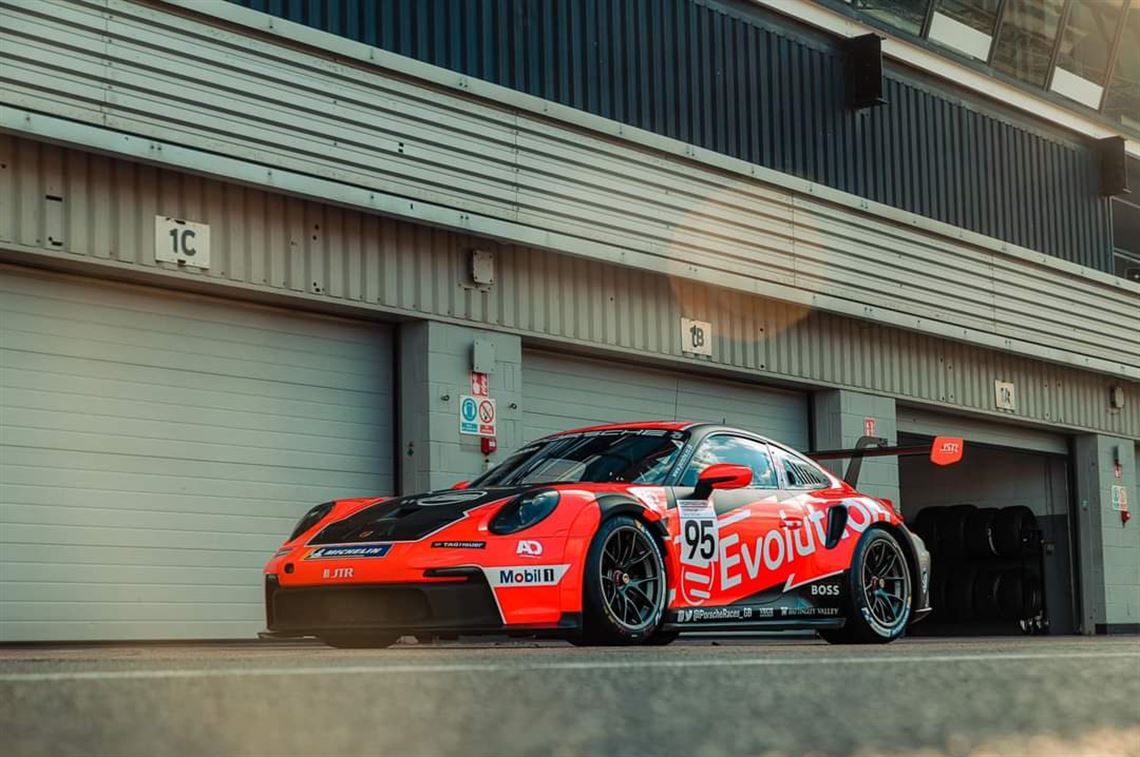 porsche-911-992-gt3-cup-my-2022