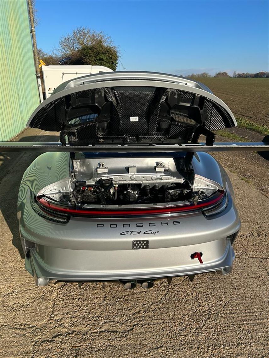 porsche-911-992-gt3-cup-my-2022