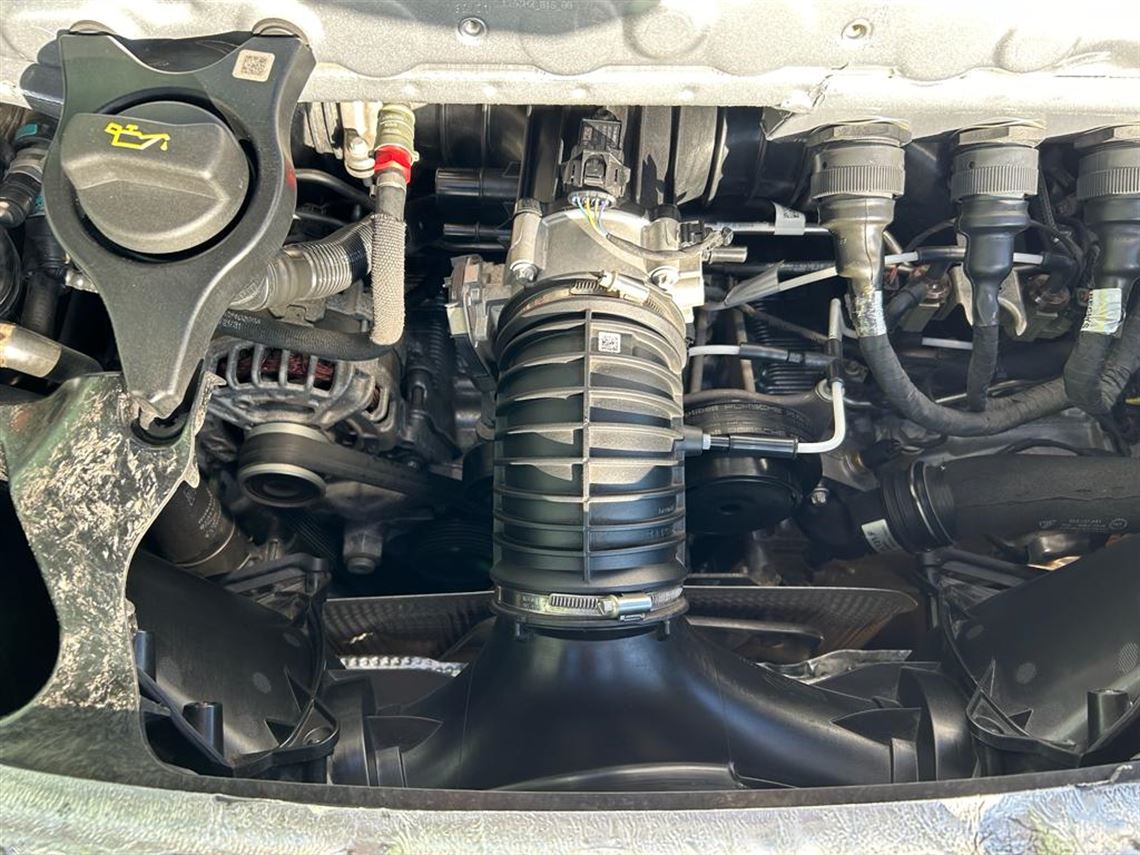 porsche-911-992-gt3-cup-my-2022