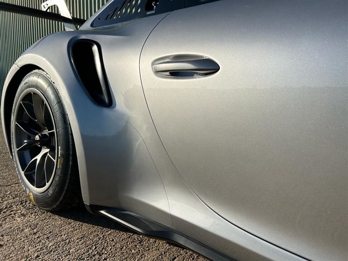 porsche-911-992-gt3-cup-my-2022