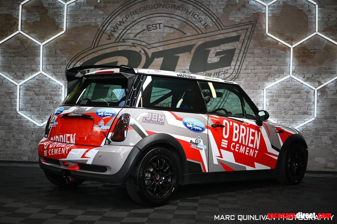 reduced-mini-challenge-uk-trophy-car