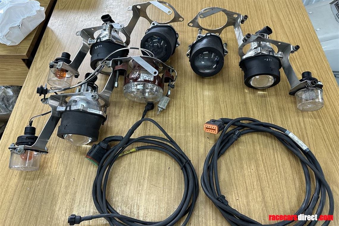 genuine-original-ginetta-g50-gt4-headlights-2