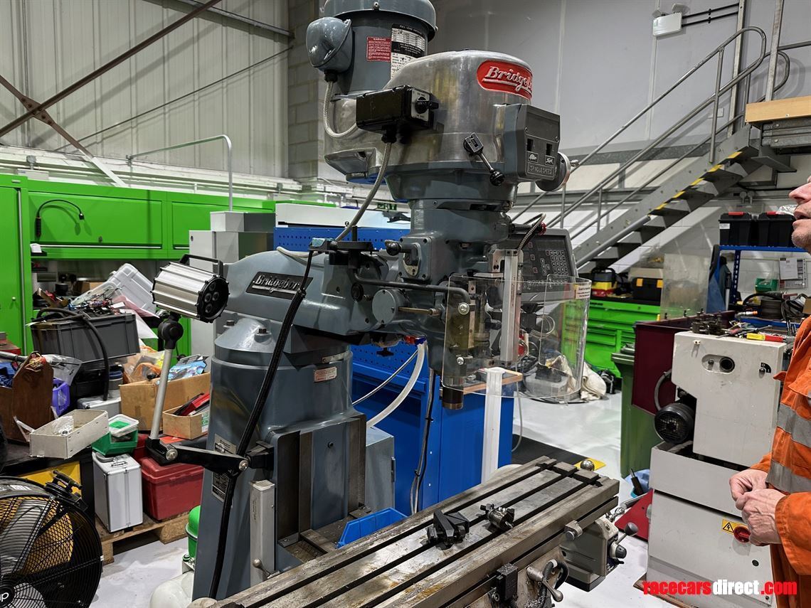 bridgeport-milling-machine