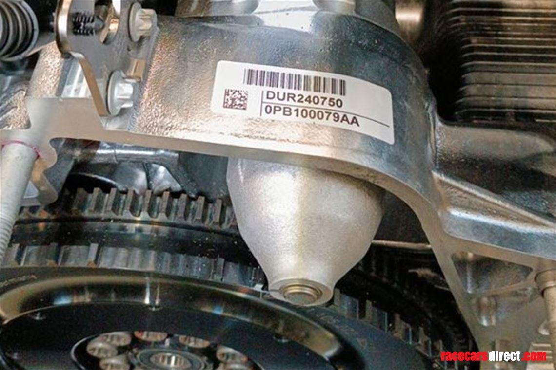 992-gt3-cup-new-crate-engine-my23-new-from-po