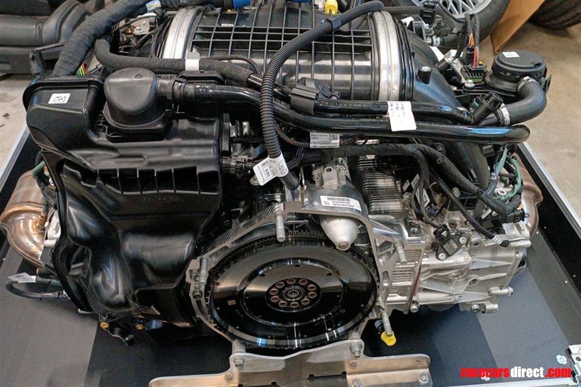 992-gt3-cup-new-crate-engine-my23-new-from-po