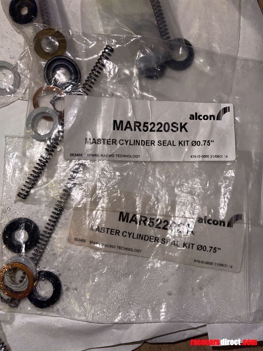 alcon-master-cylinders