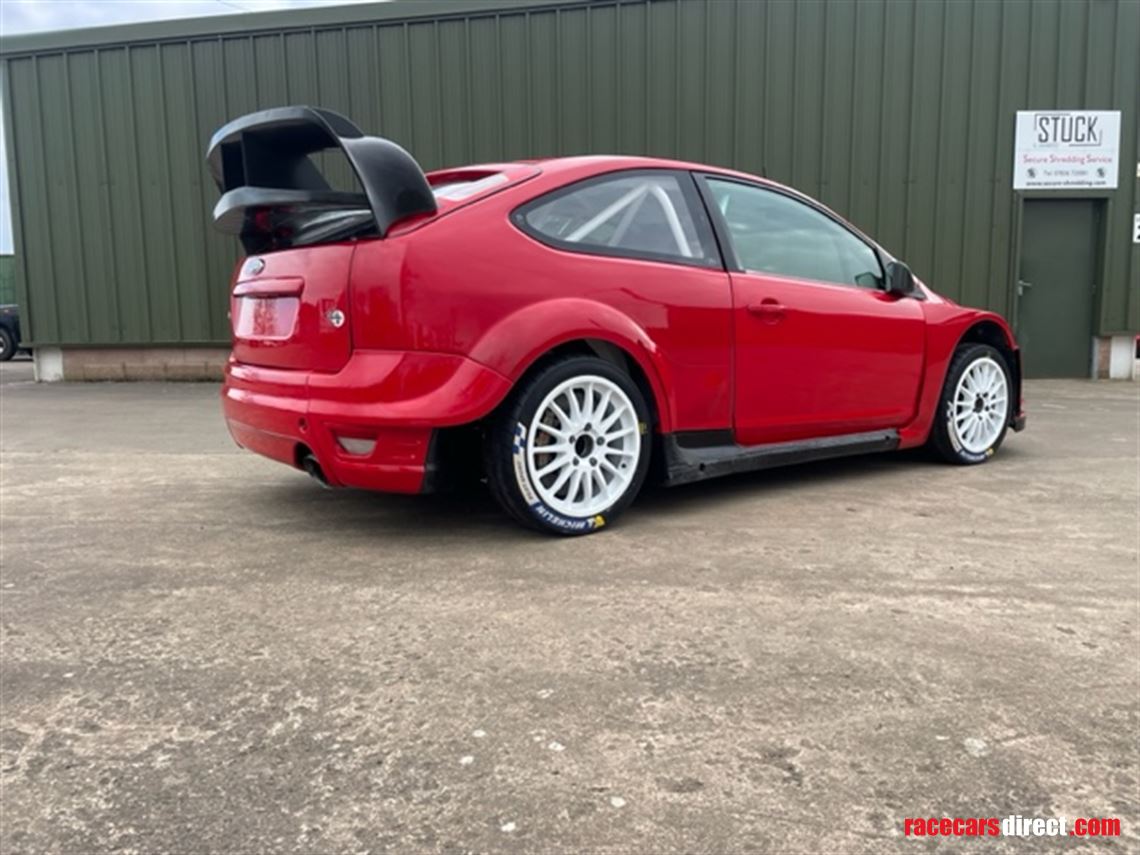 ford-focus-07-wrc