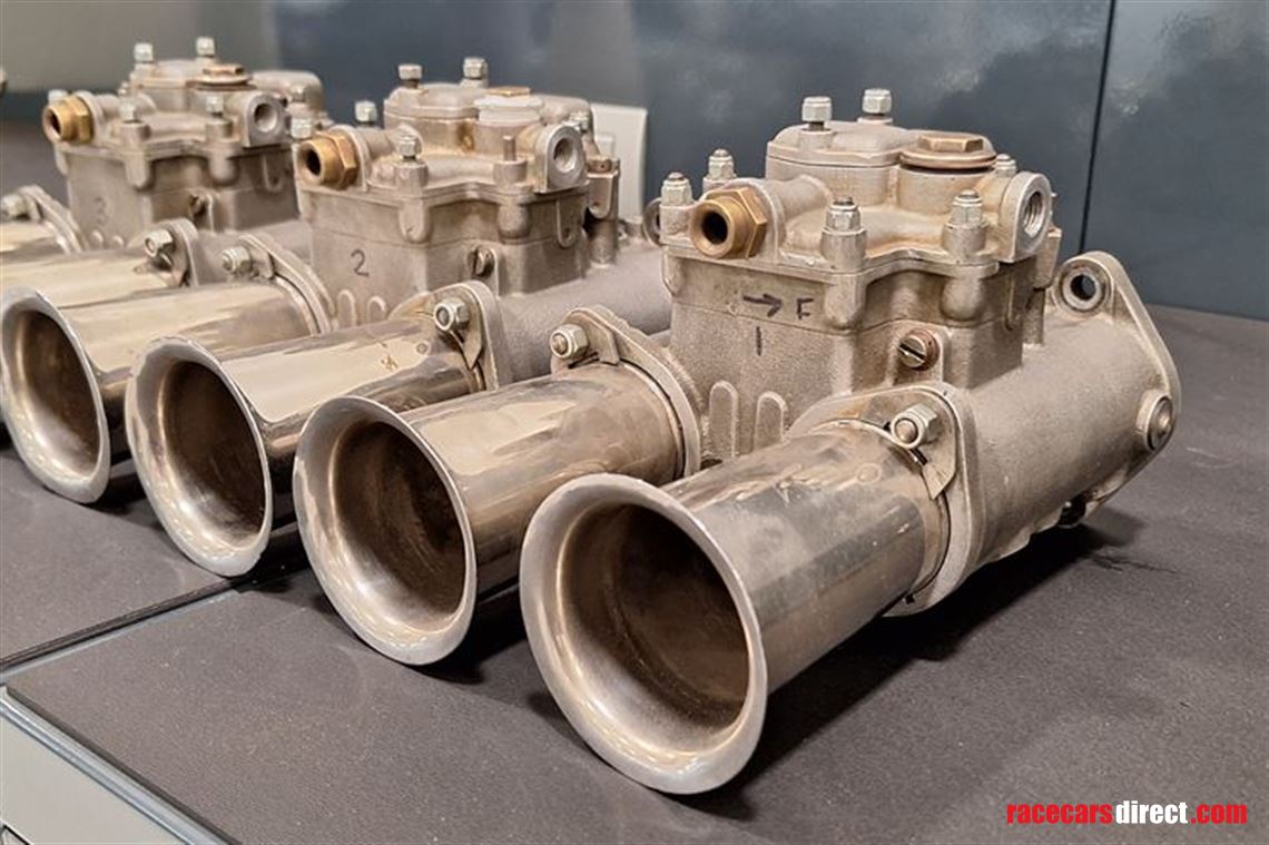 jaguar-lister-38-weber-45-dc03-sandcast-carbu