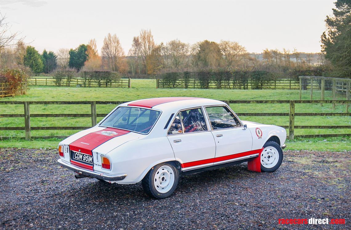 1973-peugeot-504-rally-car