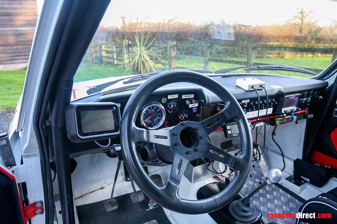 1973-peugeot-504-rally-car